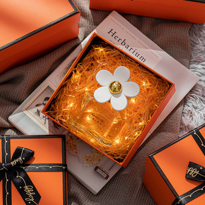 Boîte-cadeau de Noël faits sur commande d'arc de ruban de carton épousant la boîte