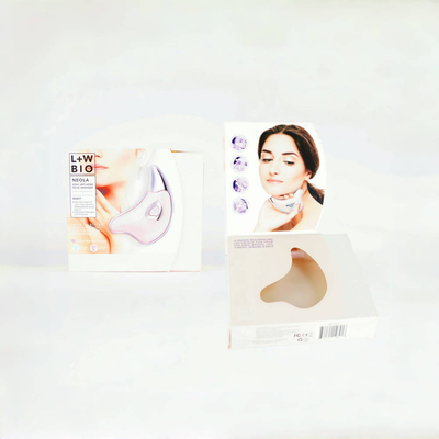 Une boîte à emballage en carton pour masseur personnalisée, un équipement de beauté, une boîte cadeau cosmétique avec vitrine.