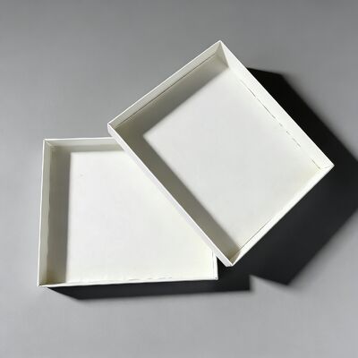 Boîte d'emballage en carton laminé mat recyclable et personnalisable pour emballage cadeau d'écouteurs